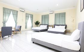 Aloha Chalet